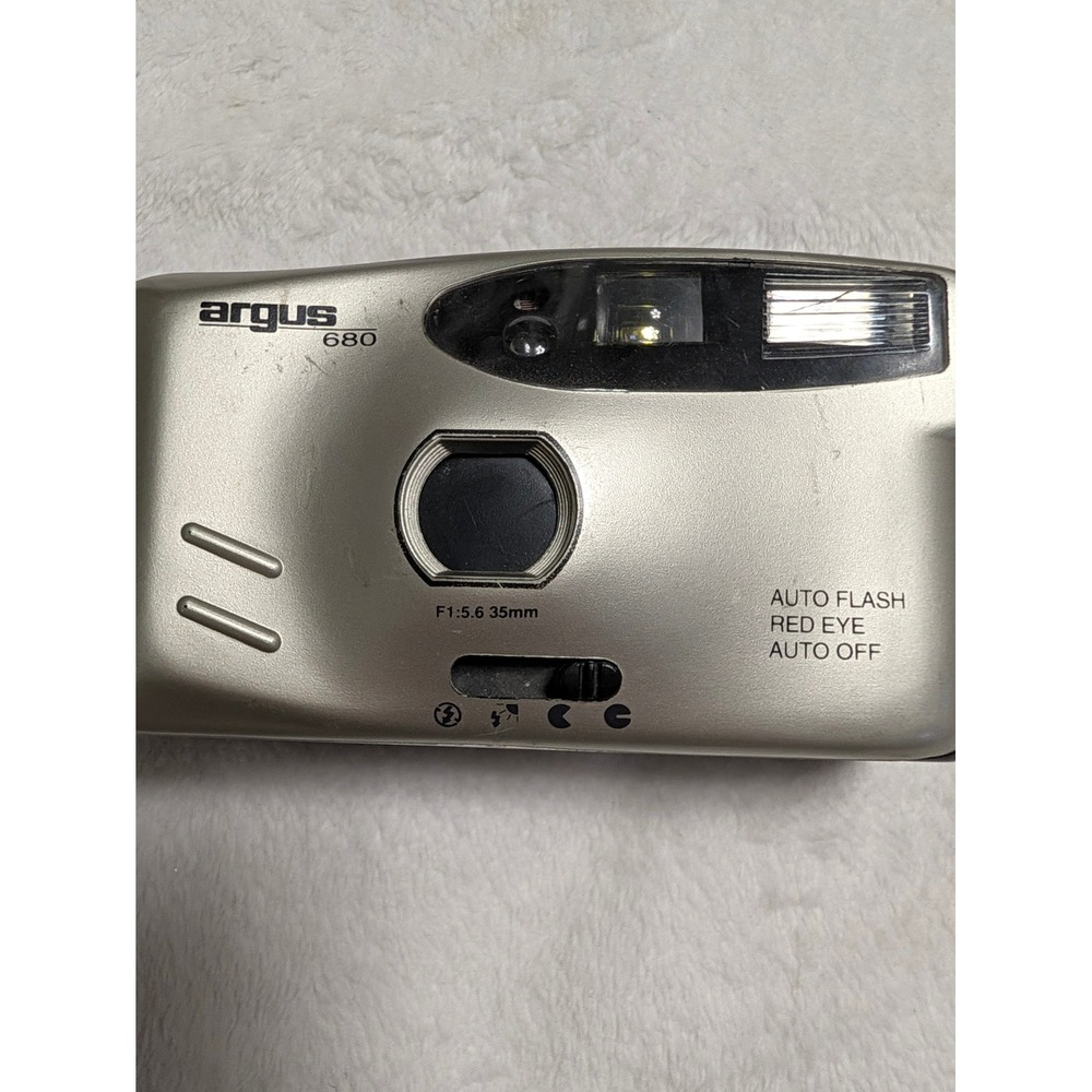 Argus 680 35mm Film Camera Point and Shoot Silver F1:5.6 35mm Lens Auto Flash